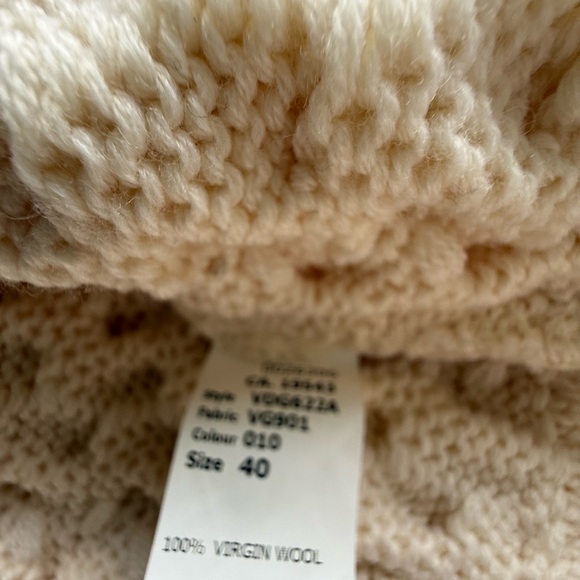 NWT VIKTOR & ROLF WOOL SWEATER - Picture 3 of 4